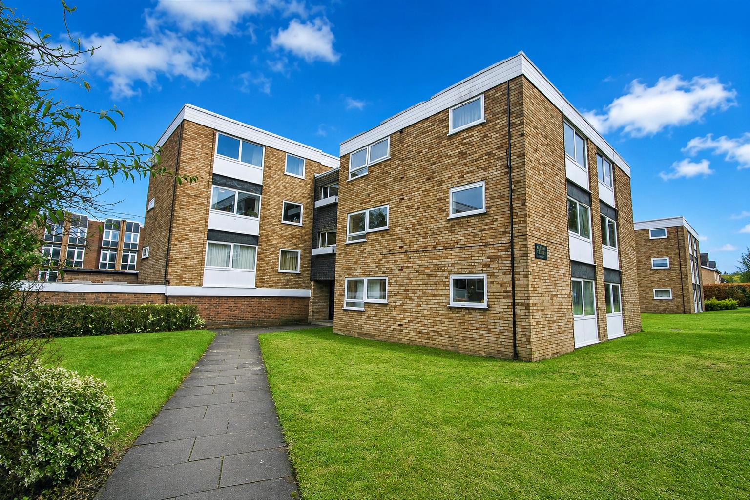 Upper Gordon Road, Camberley